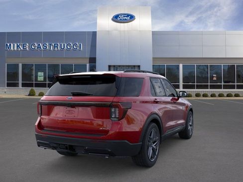 New 2026 Ford Explorer ST-Line w/ ST-Line Street Pack AWD/4WD image 8