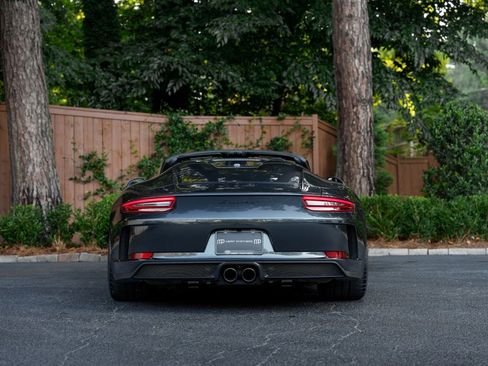 Used 2019 Porsche 911 Speedster RWD image 8