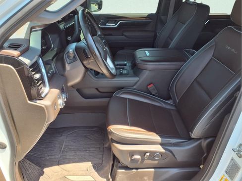 Used 2024 GMC Sierra 2500 Denali w/ Denali Reserve Package AWD/4WD image 16