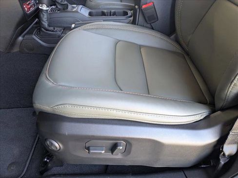 New 2026 Jeep Gladiator Mojave image 4