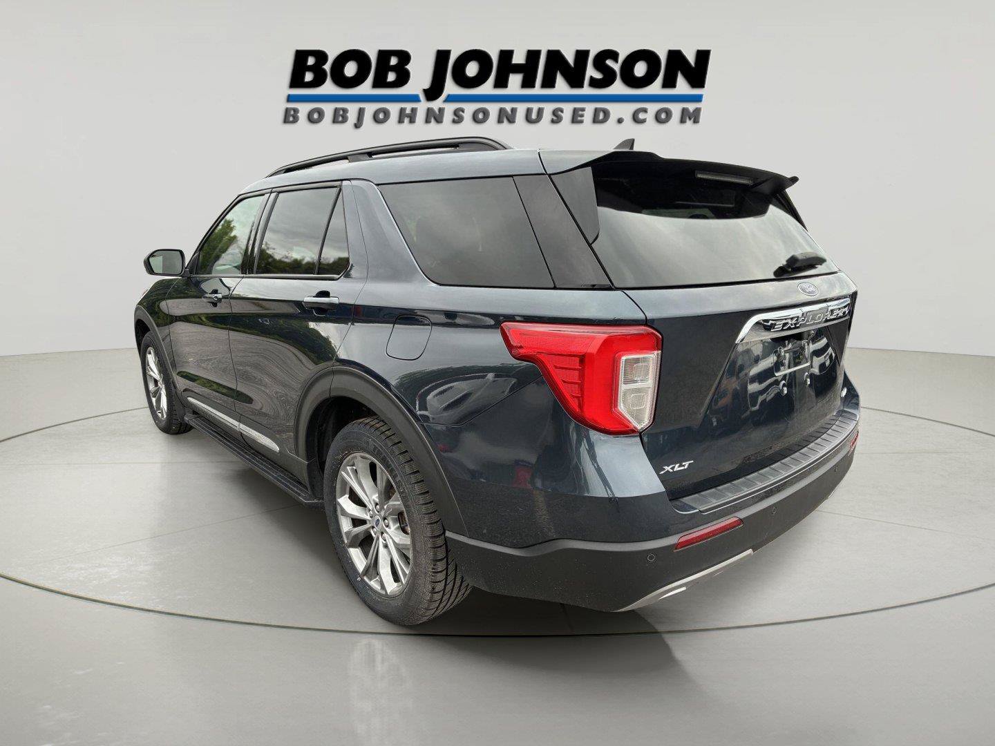 Used 2022 Ford Explorer XLT w/ Equipment Group 202A AWD/4WD image 5