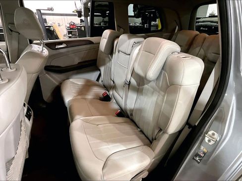 Used 2016 Mercedes-Benz GL 450 4MATIC image 20