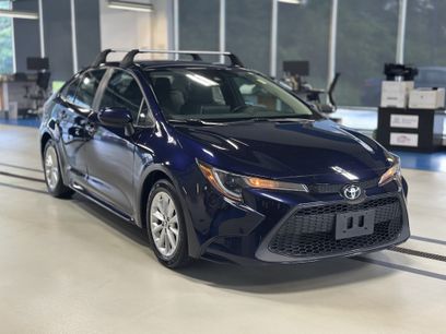 Used 2021 Toyota Corolla LE w/ LE Convenience Package