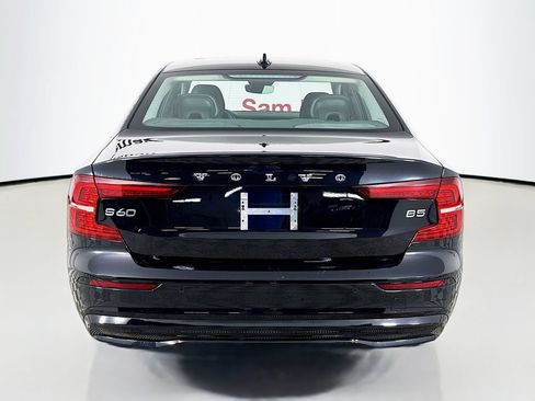 Used 2024 Volvo S60 B5 Core FWD image 6