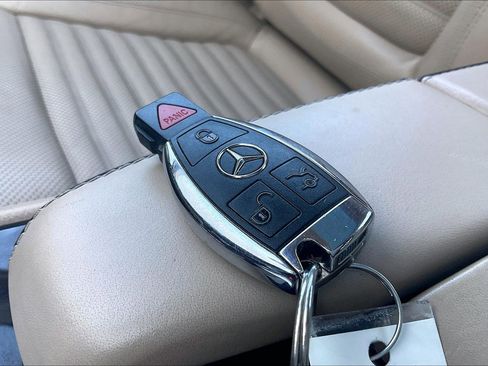 Used 2014 Mercedes-Benz SL 550 image 14
