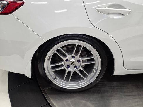 Used 2017 Acura ILX w/ Premium Package image 45