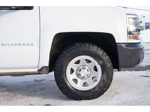 Used 2017 Chevrolet Silverado 1500 W/T w/ Trailering Package image 11