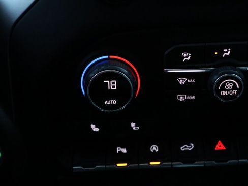 Used 2021 Chevrolet Silverado 1500 LT Trail Boss w/ Convenience Package II image 41