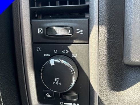 Used 2019 RAM 1500 Express w/ Express Value Package image 31