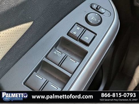 Used 2016 Honda CR-V Touring image 26