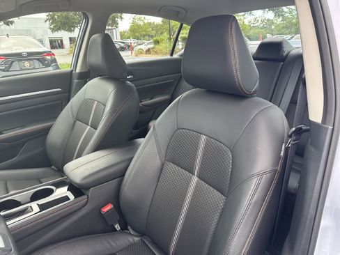 Used 2024 Nissan Altima 2.5 SR image 14