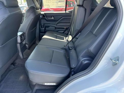 New 2026 Toyota 4Runner Limited AWD/4WD image 15