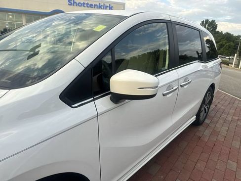 Used 2024 Honda Odyssey Touring image 5