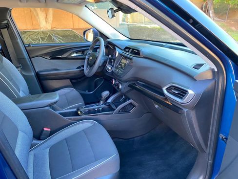 Used 2021 Chevrolet TrailBlazer LS image 52
