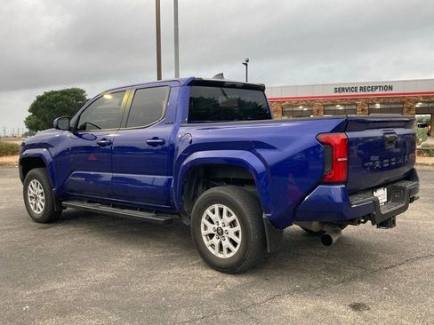 Certified 2024 Toyota Tacoma SR5 image 7