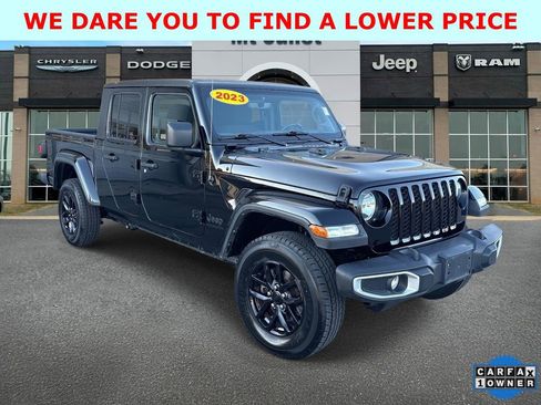 Used 2023 Jeep Gladiator Sport image 1