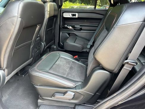 Used 2022 Ford Explorer ST-Line w/ Class IV Trailer Tow Package AWD/4WD image 14