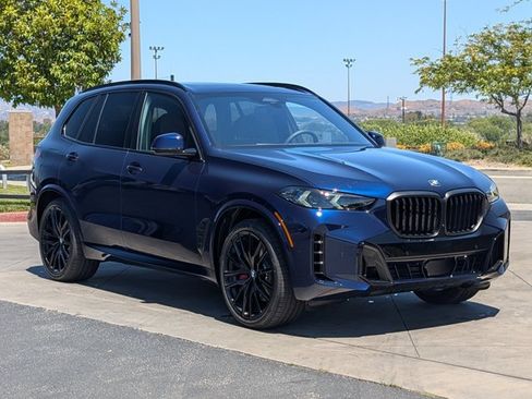 New 2026 BMW X5 xDrive40i w/ M Sport Package AWD/4WD image 7
