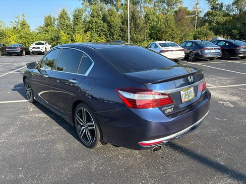 Used 2016 Honda Accord Sport image 6