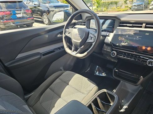 New 2027 Chevrolet Bolt LT w/ Comfort Package FWD image 10