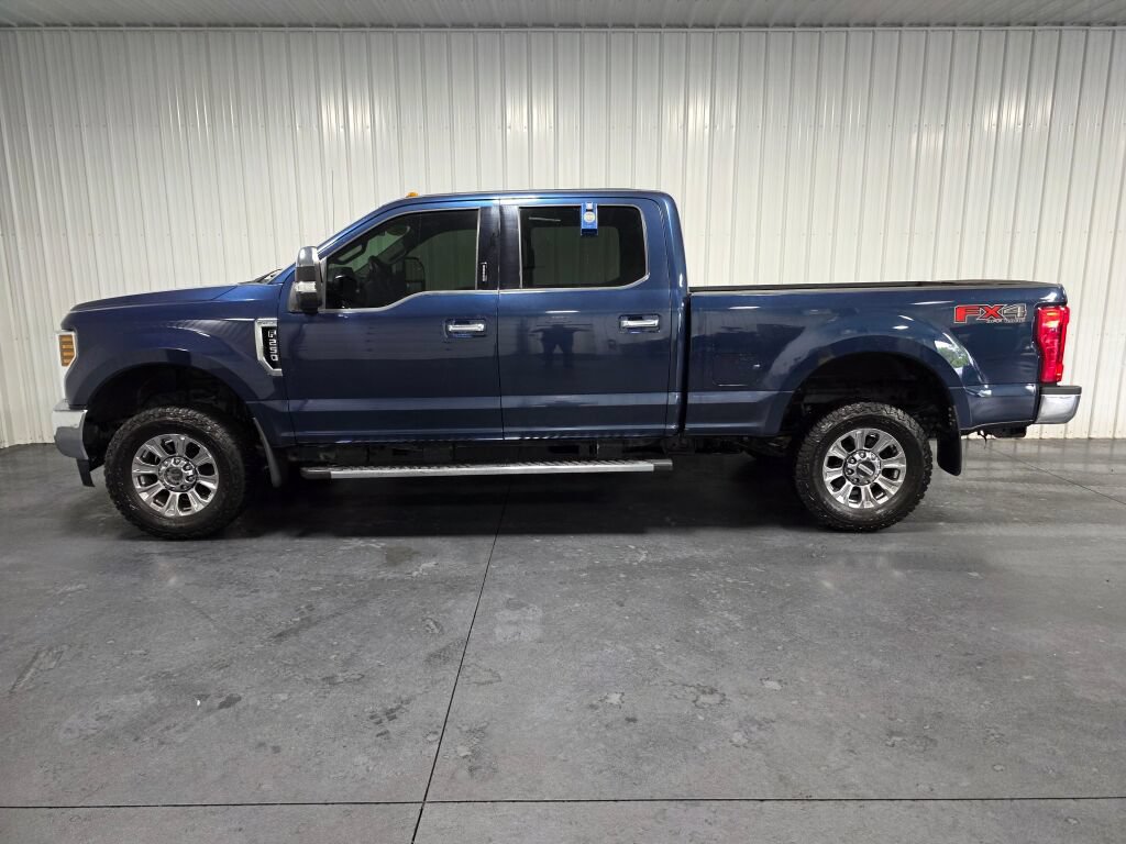 Used 2019 Ford F250 XLT w/ XLT Premium Package AWD/4WD image 4