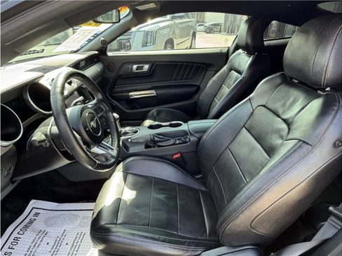 Used 2018 Ford Mustang Premium RWD image 18