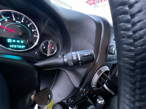 Used 2016 Jeep Wrangler Unlimited Sport w/ Connectivity Group AWD/4WD image 18