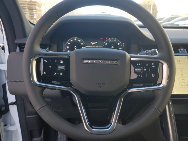 Used 2026 Land Rover Discovery Sport Landmark AWD/4WD image 23