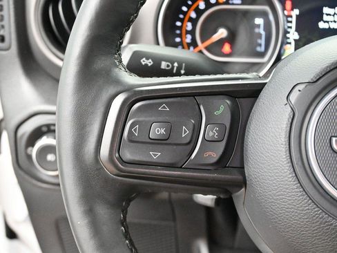 Used 2022 Jeep Wrangler Sport AWD/4WD image 17