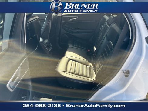 Used 2020 Ford Edge SEL w/ Convenience Package image 14