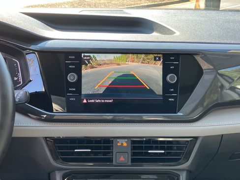 Used 2023 Volkswagen Taos SEL image 27