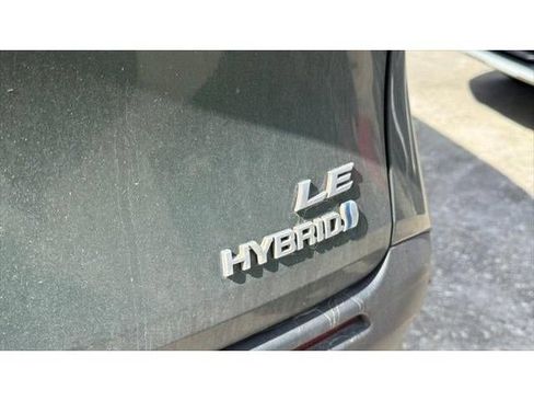 Used 2021 Toyota Sienna LE FWD image 10