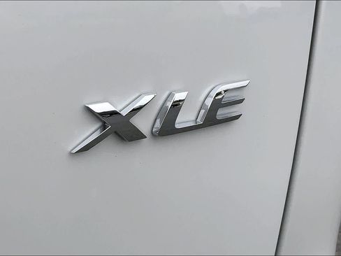 New 2026 Toyota Corolla Cross XLE FWD image 17