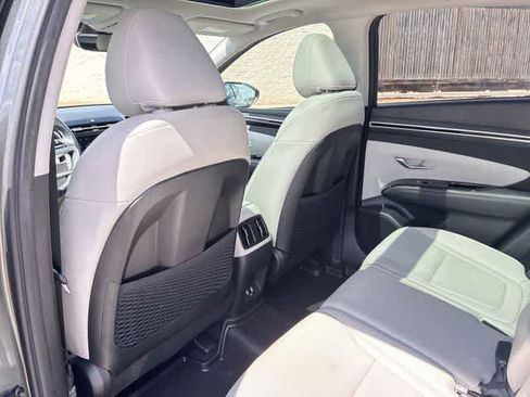 Used 2022 Hyundai Tucson Limited FWD image 19