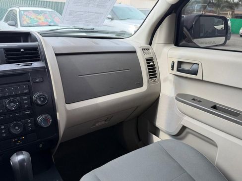 Used 2012 Ford Escape XLS image 25