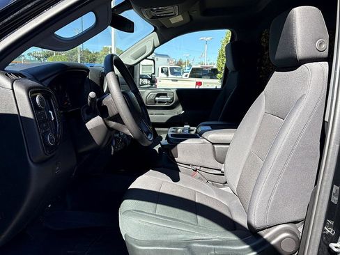 Used 2020 Chevrolet Silverado 2500 Custom w/ Custom Convenience Package image 9