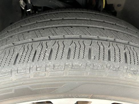 Used 2021 Ford Expedition Platinum image 12