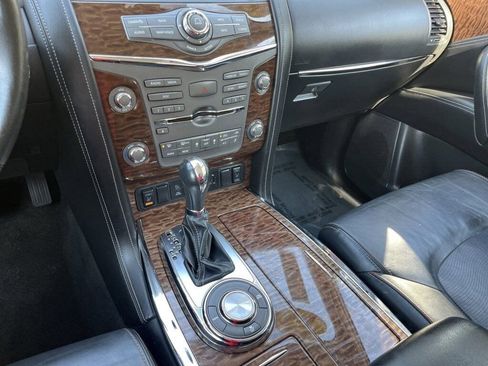 Used 2020 Nissan Armada SL image 9