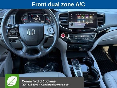 Used 2019 Honda Pilot Touring image 3