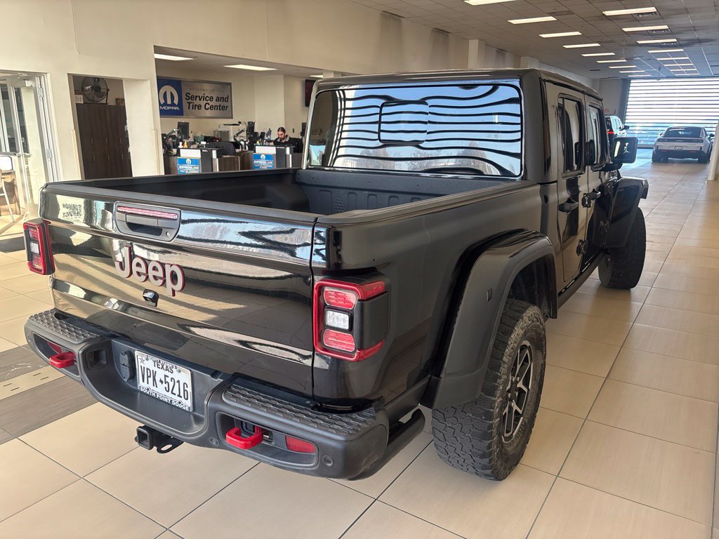 Used 2024 Jeep Gladiator Rubicon AWD/4WD image 7