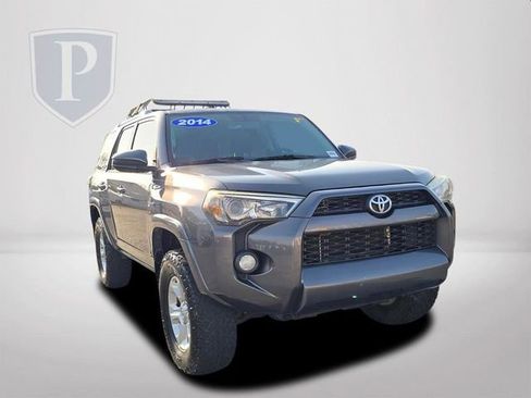 Used 2014 Toyota 4Runner SR5 image 13