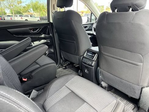 Used 2024 Subaru Ascent Premium w/ Convenience Package AWD/4WD image 13