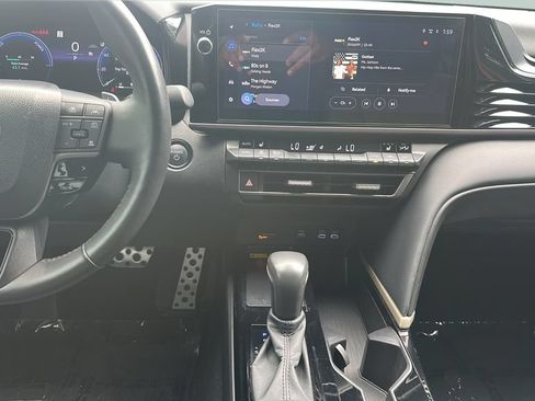 Used 2025 Toyota Camry XSE FWD image 20