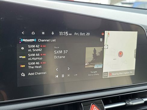 Used 2024 Kia Niro EX Touring image 13