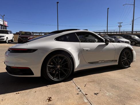 Used 2024 Porsche 911 Carrera T image 5