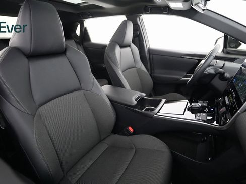 Used 2024 Toyota bZ4X XLE image 8