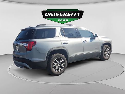 Used 2023 GMC Acadia SLT AWD/4WD image 3