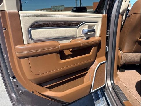 Used 2019 RAM 2500 Laramie AWD/4WD image 15