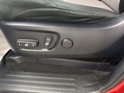 Used 2021 Toyota 4Runner SR5 AWD/4WD image 15