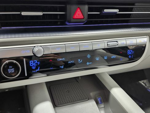 Used 2023 Hyundai Ioniq 6 SEL image 35